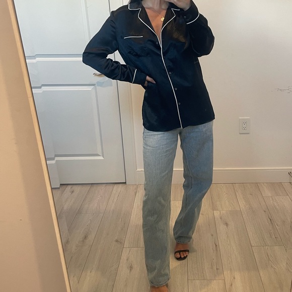 Babaton Aritzia Blouse - Picture 8 of 15